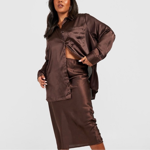 Boohoo Satin Button Down Shirt - Picture 3 of 4